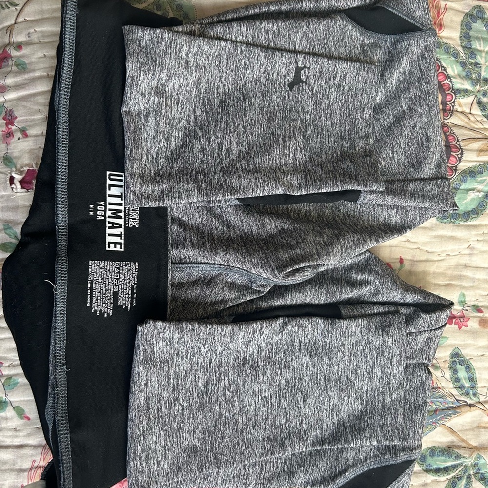 VS PINK ultimate yoga legging